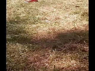 Hot complain gets her ass untidy at hand a bottle water